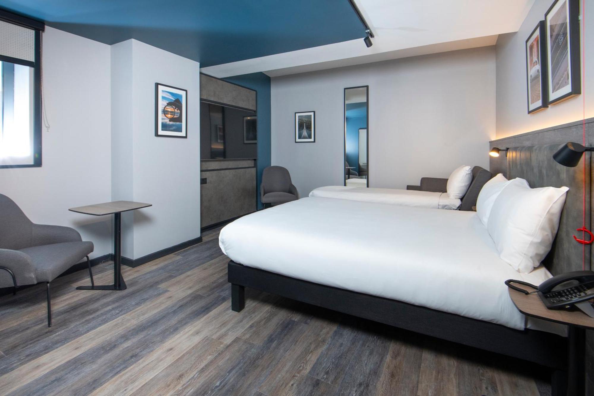 Отель Ibis Styles London Gatwick Airport Кролей Экстерьер фото