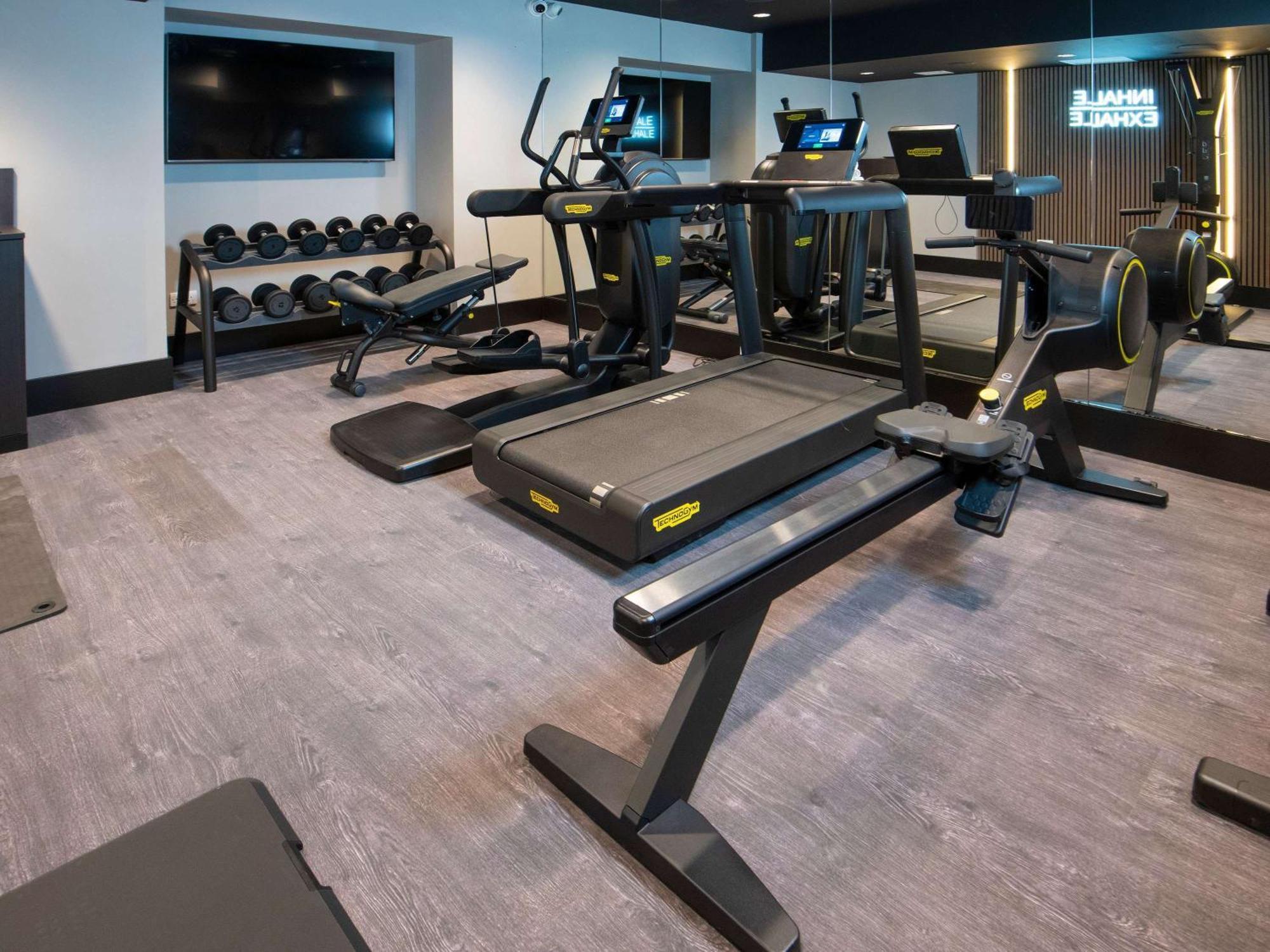 Отель Ibis Styles London Gatwick Airport Кролей Экстерьер фото